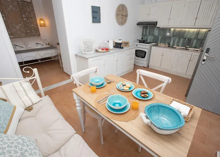 Stonehill Áno Sýros